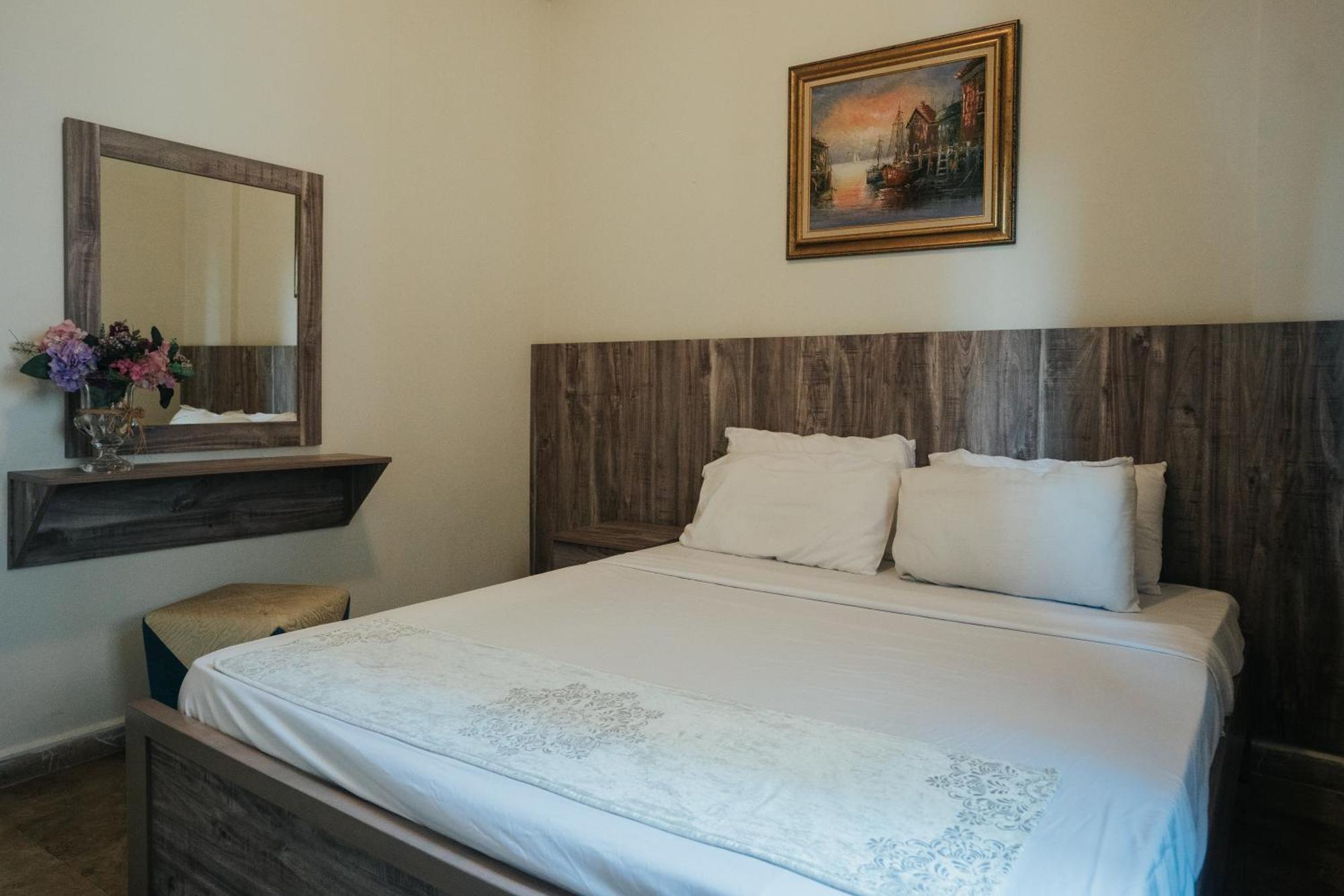 Holiday Suites Hotel & Beach Resort Dżunija Zewnętrze zdjęcie