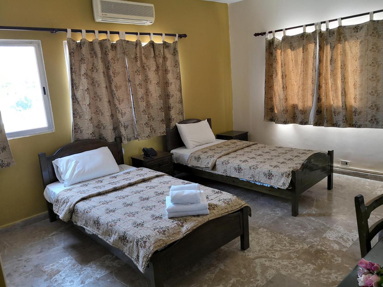 Holiday Suites Hotel & Beach Resort Dżunija Zewnętrze zdjęcie